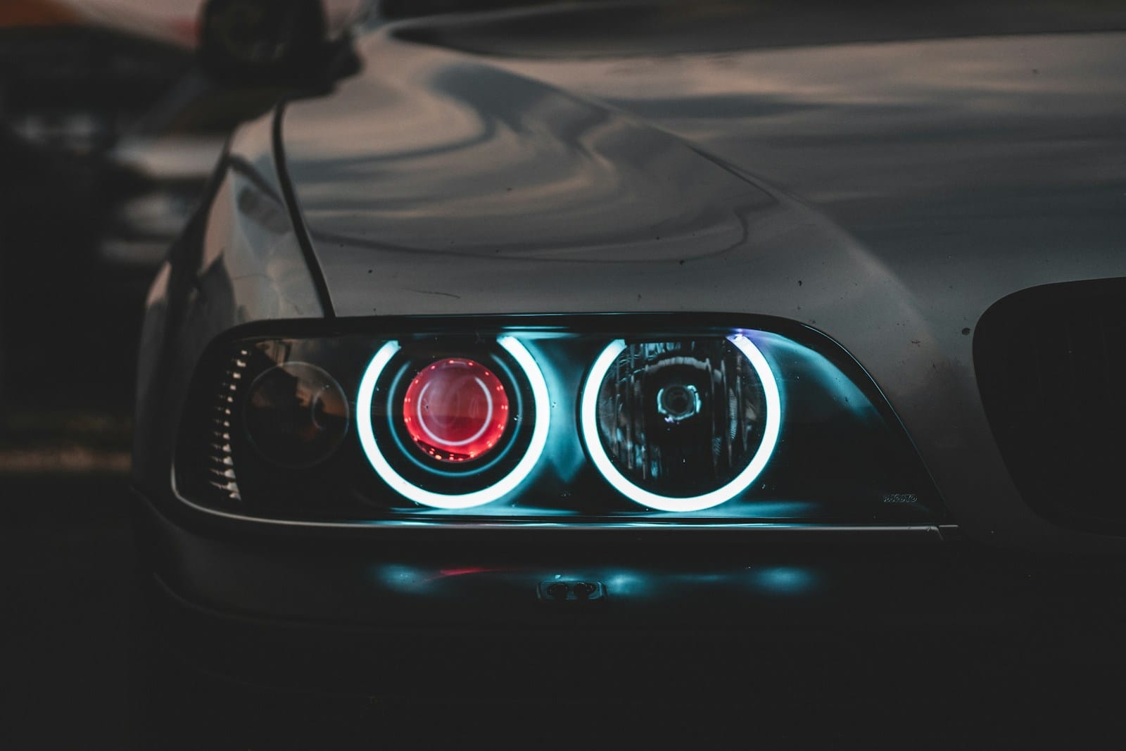 Wie Informationen über Ereignisse und Schäden Ihre Entscheidung zum Kauf eines Autos beeinflussen können